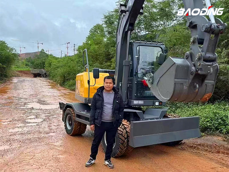 寶鼎抓木機(jī)